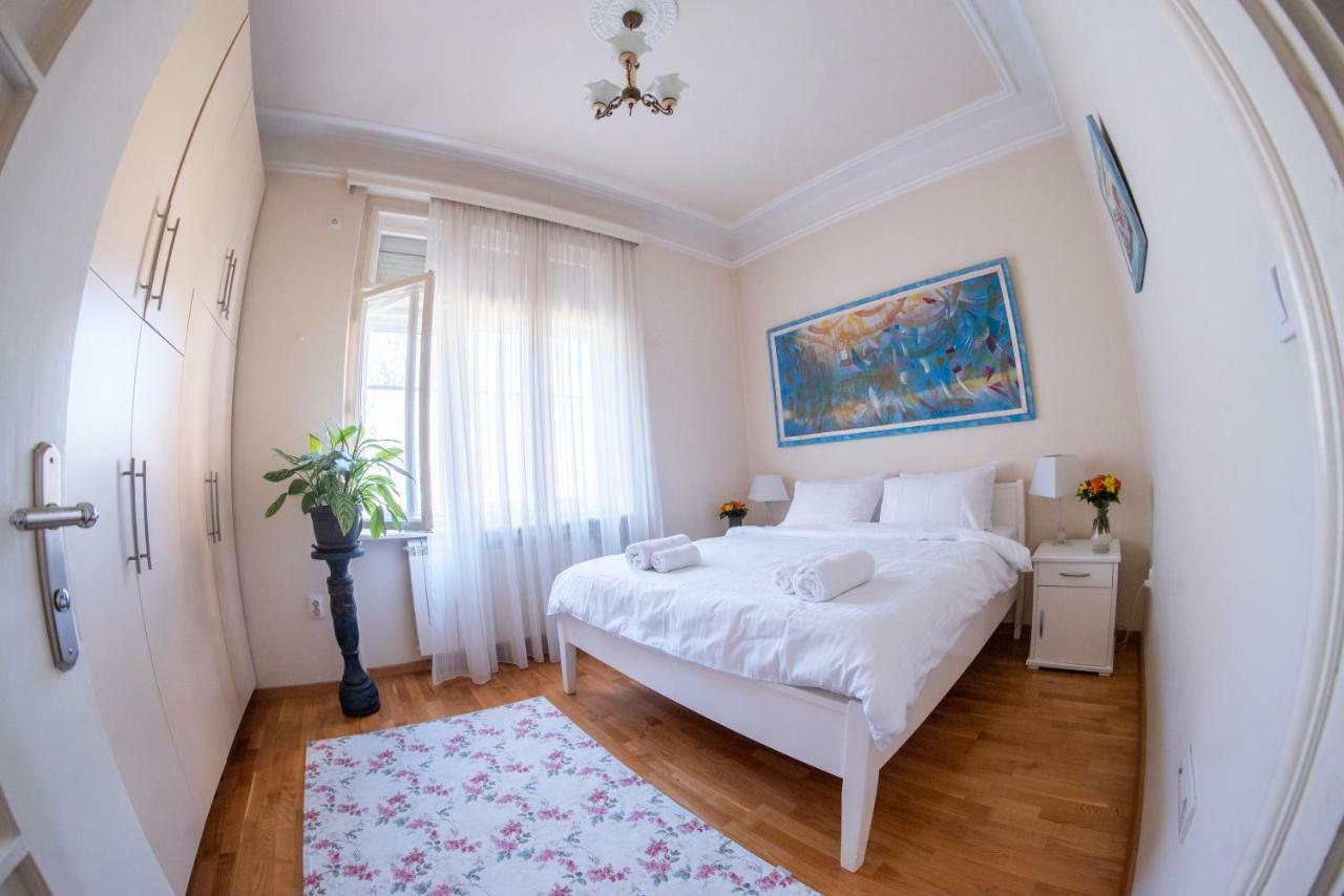 Crown Apartment With Garden View Beograd Eksteriør bilde